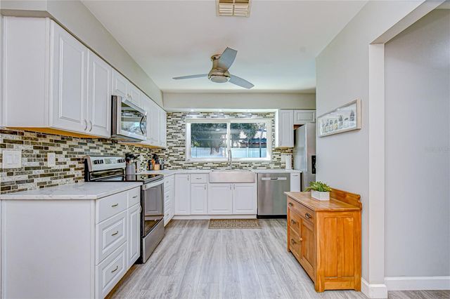 15310 LAZY LAKE PLACE, Tampa, FL 33624