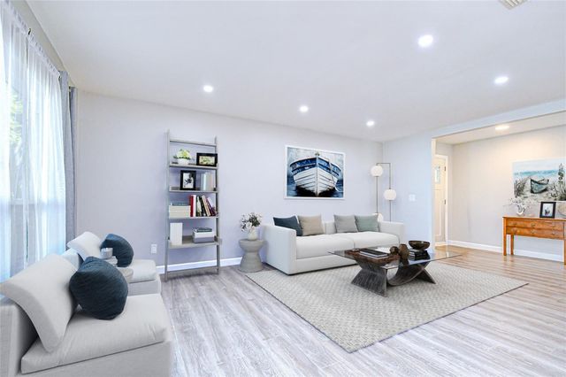 15310 LAZY LAKE PLACE, Tampa, FL 33624