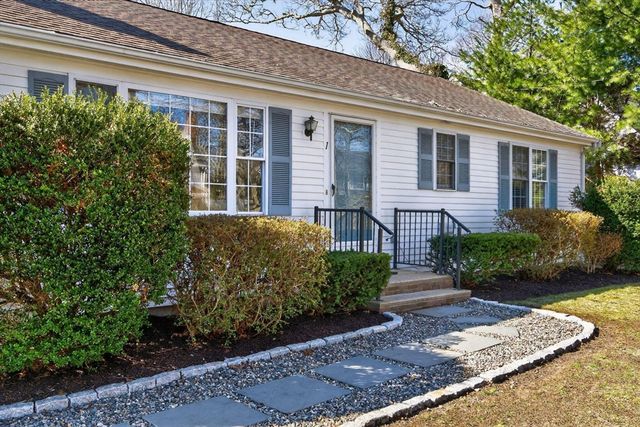 1 Charing Cross Rd, Dennis, MA 02660