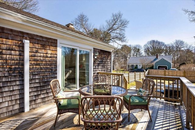 1 Charing Cross Rd, Dennis, MA 02660