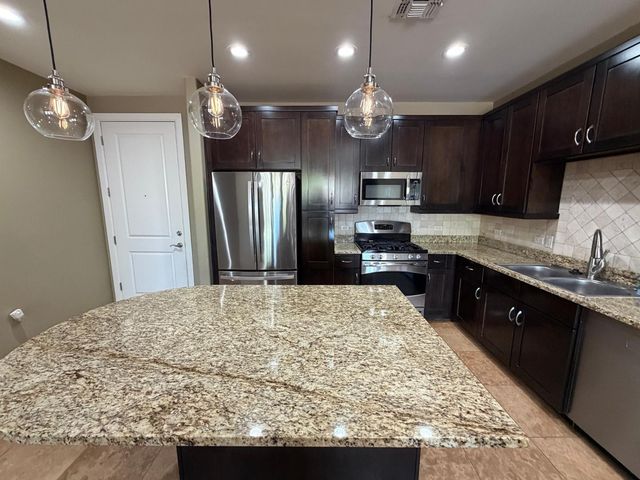 7291 N Scottsdale Road Unit 1001, Paradise Valley, AZ 85253