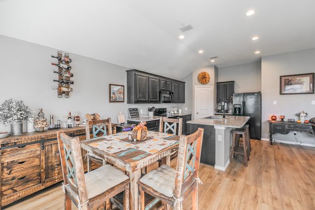 405 Bishopgate Court, Fort Worth, TX 76036