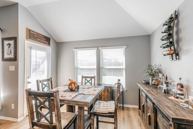 405 Bishopgate Court, Fort Worth, TX 76036