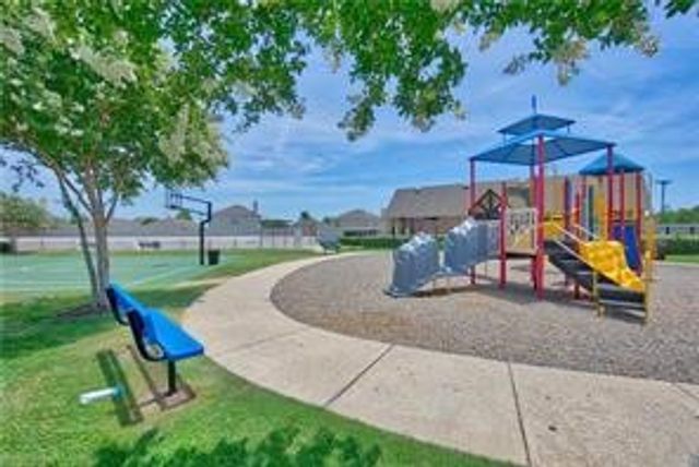 11701 Ponderosa Pine Drive, Fort Worth, TX 76244