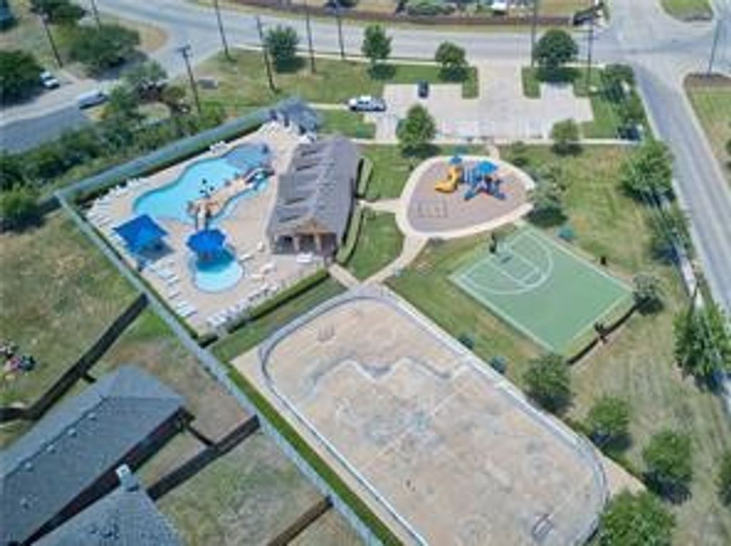 11701 Ponderosa Pine Drive, Fort Worth, TX 76244