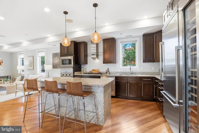 915 3RD ST NE, Washington, DC 20002