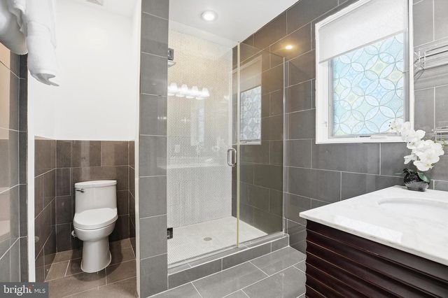 915 3RD ST NE, Washington, DC 20002