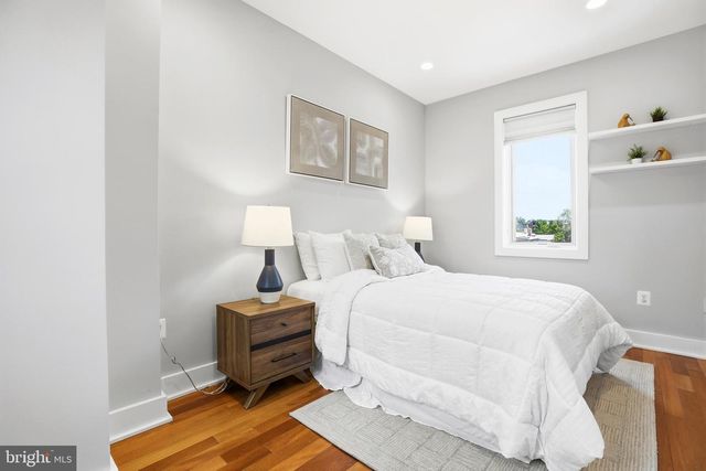 915 3RD ST NE, Washington, DC 20002