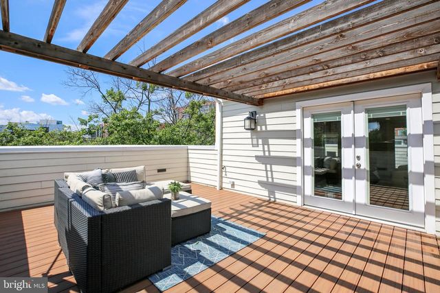 915 3RD ST NE, Washington, DC 20002