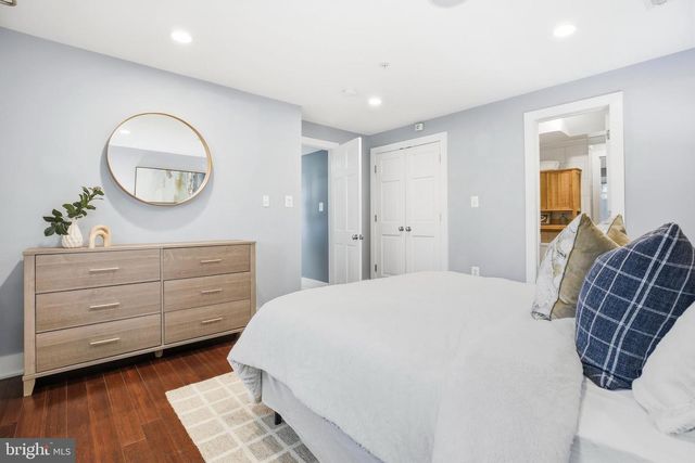 915 3RD ST NE, Washington, DC 20002