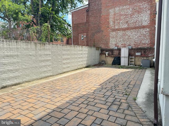 915 3RD ST NE, Washington, DC 20002