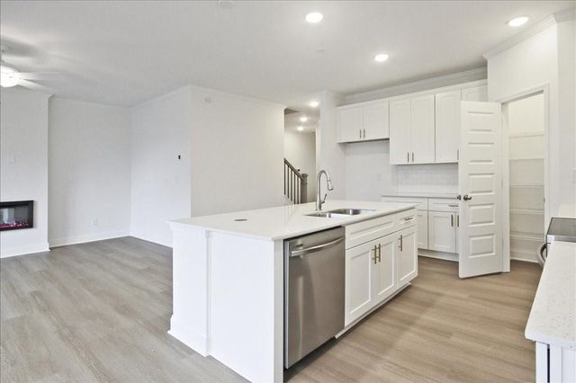 880 Porter Ridge Lane 2, Decatur, GA 30032