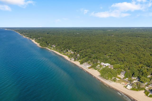 4035 Choctaw Trail, New Buffalo, MI 49117