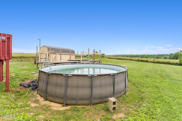 364 Berry Ridge Road, Jonesborough, TN 37659