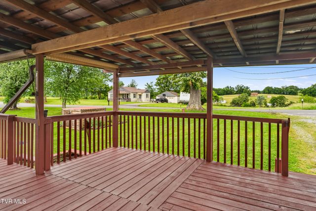 364 Berry Ridge Road, Jonesborough, TN 37659