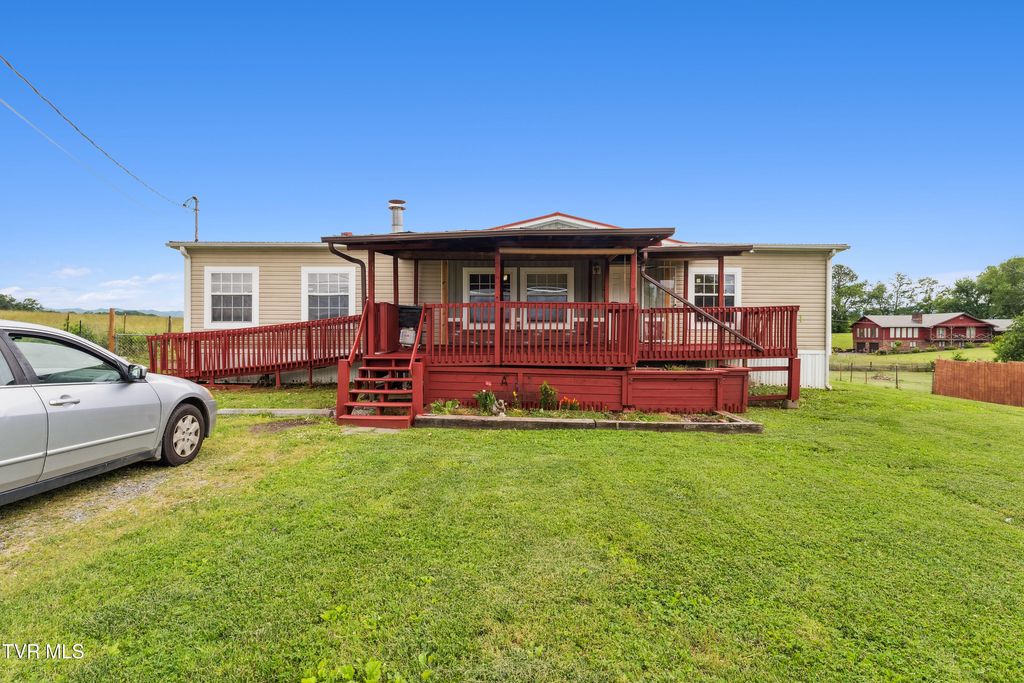 364 Berry Ridge Road, Jonesborough, TN 37659