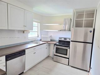 1700 NE 191st St 100, Miami, FL 33179