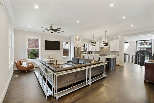 816 Shelby Ave, Nashville, TN 37206