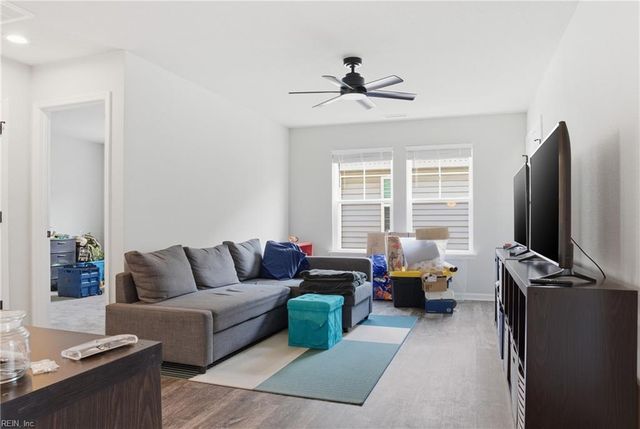 128 Blessing CIR, Suffolk, VA 23434
