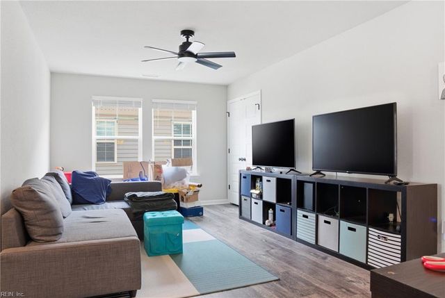 128 Blessing CIR, Suffolk, VA 23434