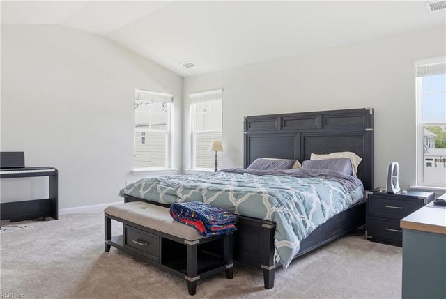 128 Blessing CIR, Suffolk, VA 23434