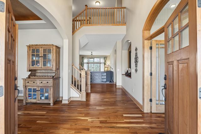 9951 Vagabond Court N, Maple Grove, MN 55311