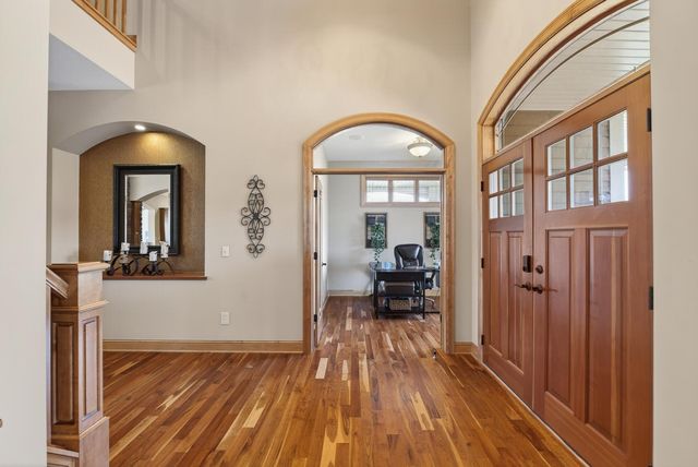 9951 Vagabond Court N, Maple Grove, MN 55311