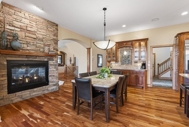 9951 Vagabond Court N, Maple Grove, MN 55311