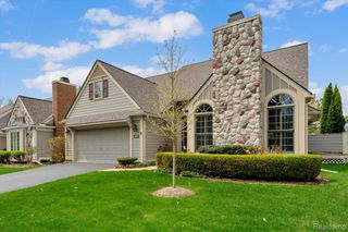 2256 Sudbury Way, Bloomfield Hills, MI 48304