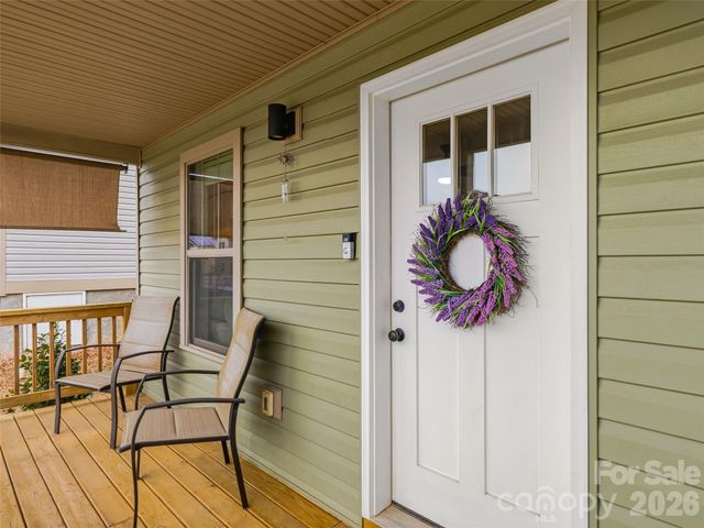 21 Yarrow Meadow Road, Weaverville, NC 28787