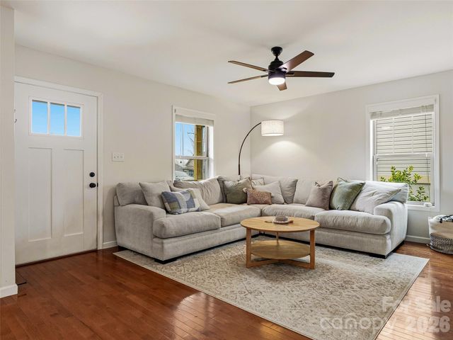 21 Yarrow Meadow Road, Weaverville, NC 28787