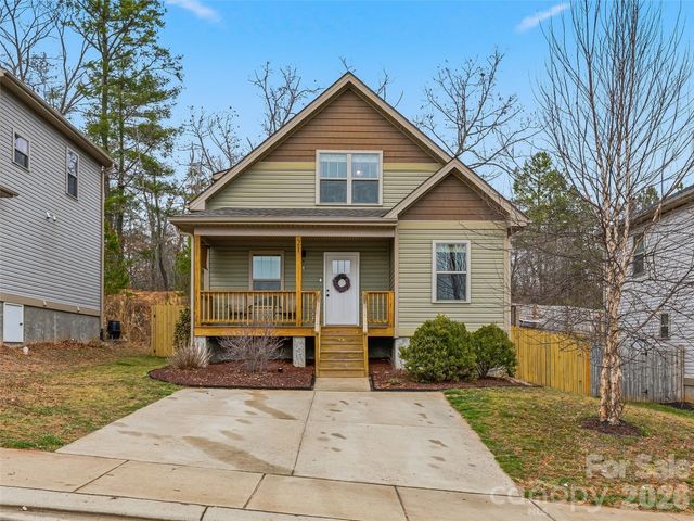 21 Yarrow Meadow Road, Weaverville, NC 28787