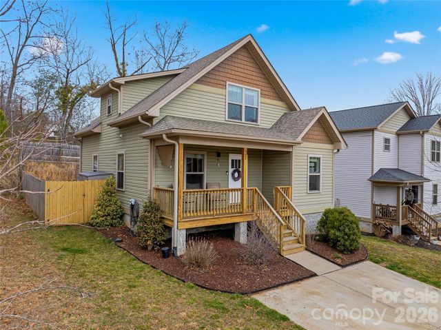 21 Yarrow Meadow Road, Weaverville, NC 28787