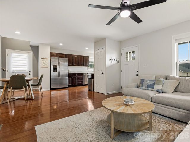 21 Yarrow Meadow Road, Weaverville, NC 28787