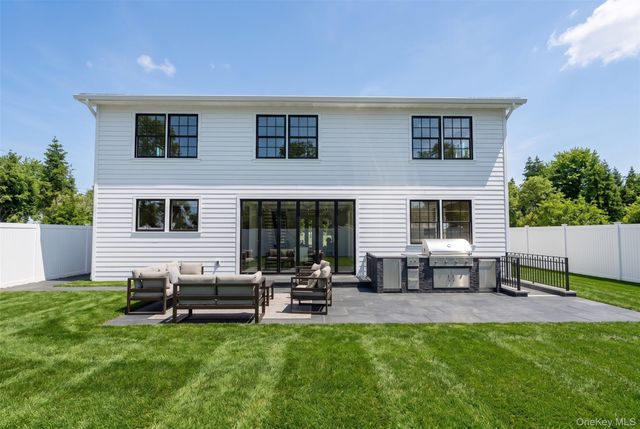 50 Cliff Lane, Levittown, NY 11756