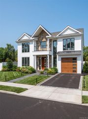 50 Cliff Lane, Levittown, NY 11756