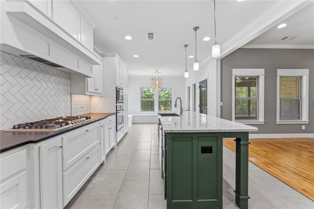 604 Quail RUN, Elm Springs, AR 72762