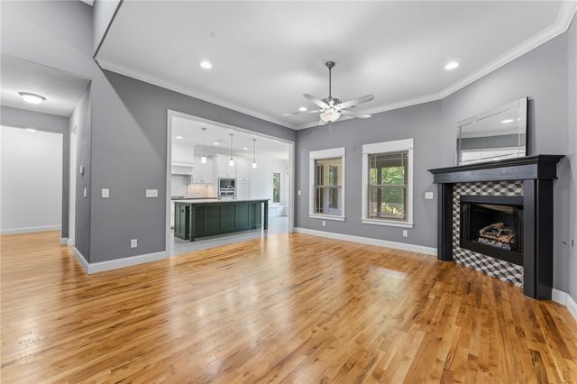 604 Quail RUN, Elm Springs, AR 72762