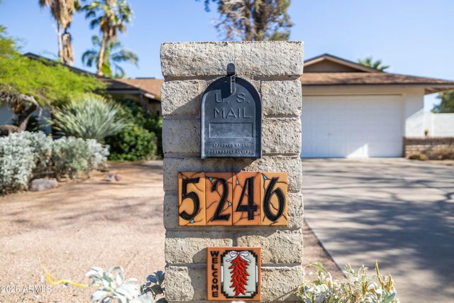 5246 E WINCHCOMB Drive, Scottsdale, AZ 85254