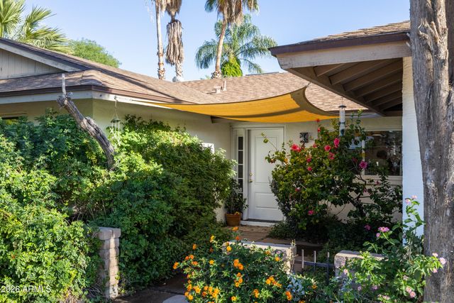 5246 E WINCHCOMB Drive, Scottsdale, AZ 85254