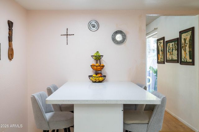 5246 E WINCHCOMB Drive, Scottsdale, AZ 85254