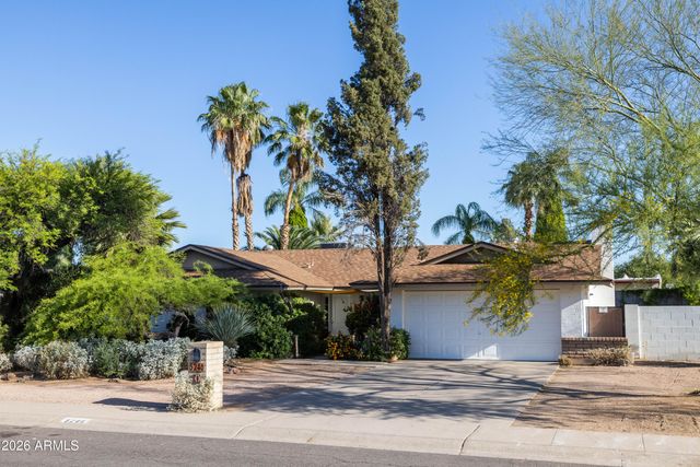 5246 E WINCHCOMB Drive, Scottsdale, AZ 85254