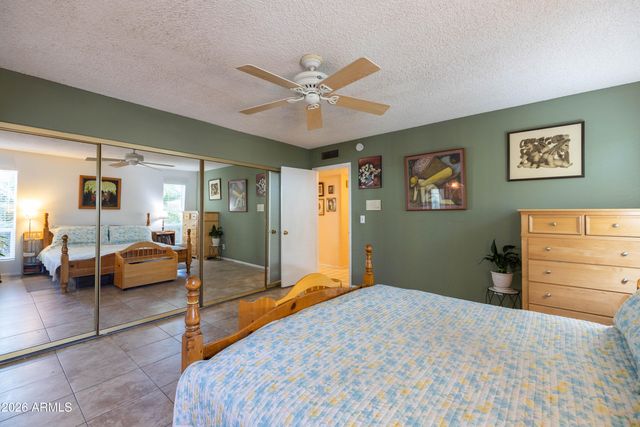 5246 E WINCHCOMB Drive, Scottsdale, AZ 85254