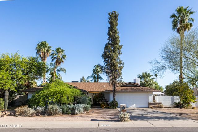 5246 E WINCHCOMB Drive, Scottsdale, AZ 85254