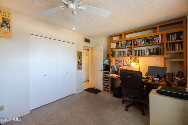 5246 E WINCHCOMB Drive, Scottsdale, AZ 85254