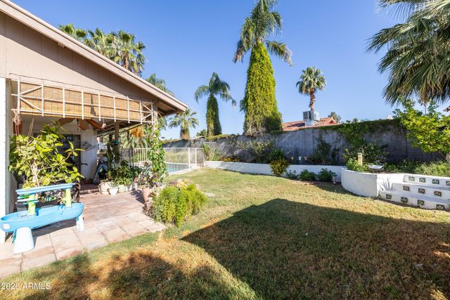 5246 E WINCHCOMB Drive, Scottsdale, AZ 85254