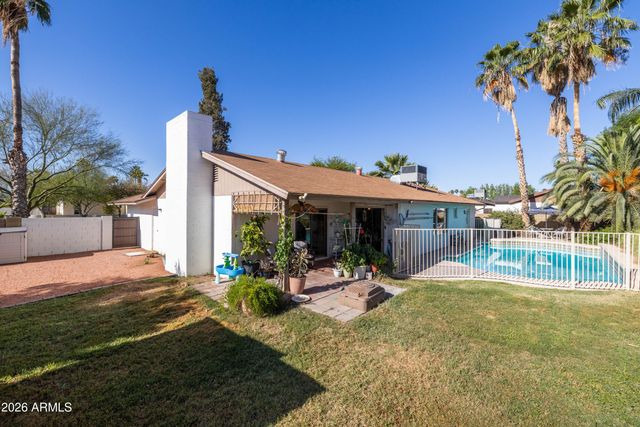 5246 E WINCHCOMB Drive, Scottsdale, AZ 85254