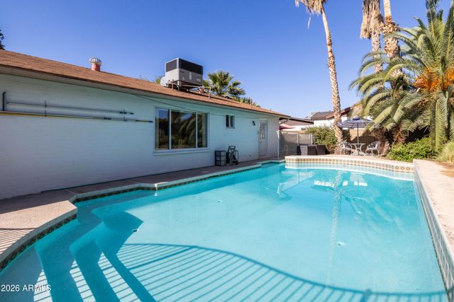 5246 E WINCHCOMB Drive, Scottsdale, AZ 85254