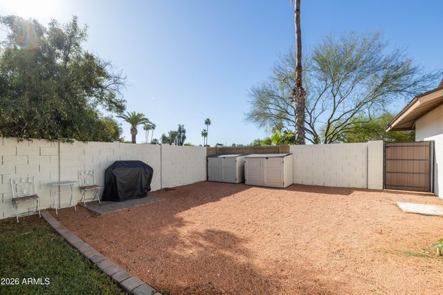 5246 E WINCHCOMB Drive, Scottsdale, AZ 85254