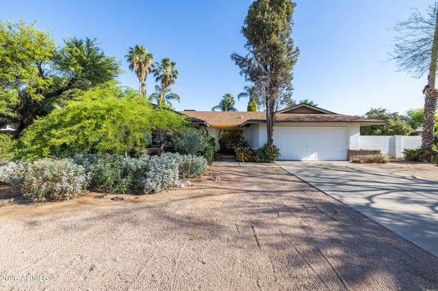 5246 E WINCHCOMB Drive, Scottsdale, AZ 85254